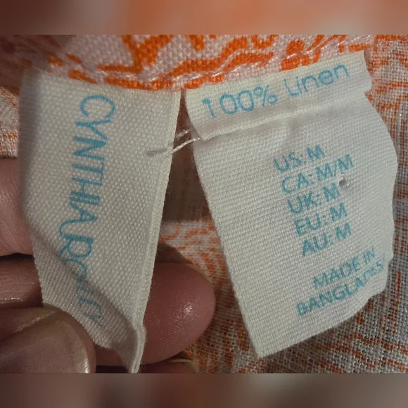 Cynthia Rowley Boxy Floral and Building Coral Top Size Medium - Picture 2 of 5